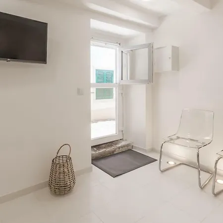 Center Minihouse For 2 - 3min From The Sea Cascais
